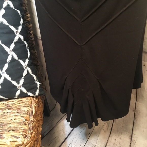 Latina Life ruffle back skirt - Picture 8 of 9